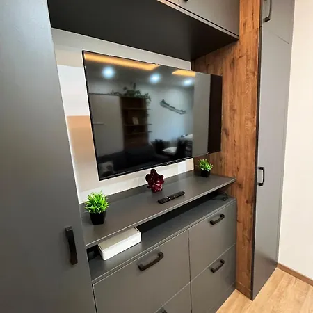 Feher Balaton Apartment Balatonalmadi